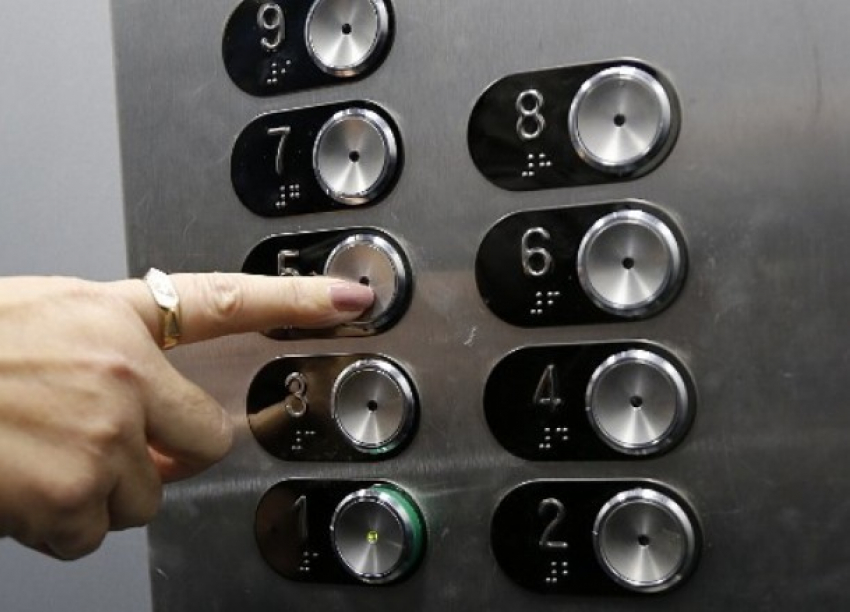 «Таких в Краснодаре немного»: лифты для слепых - городская диковинка