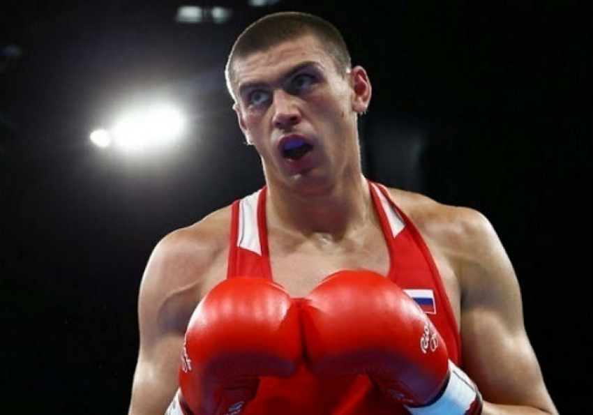Боксер Евгений Тищенко вышел в полуфинал на Олимпиаде в Рио