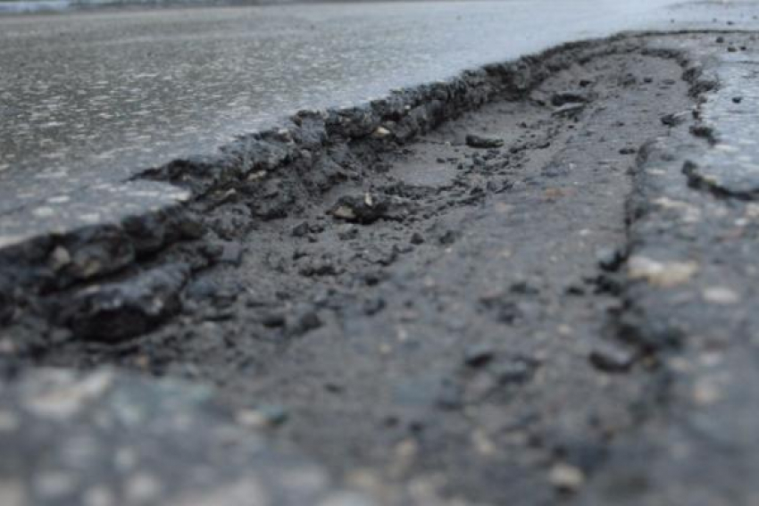 Приморско-Ахтарских чиновников обязали не озеленять город, а отремонтировать дороги