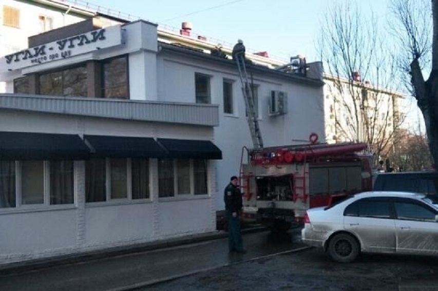 «Как корабль назовешь»: в Краснодаре произошел пожар в ресторане «Угли-Угли»