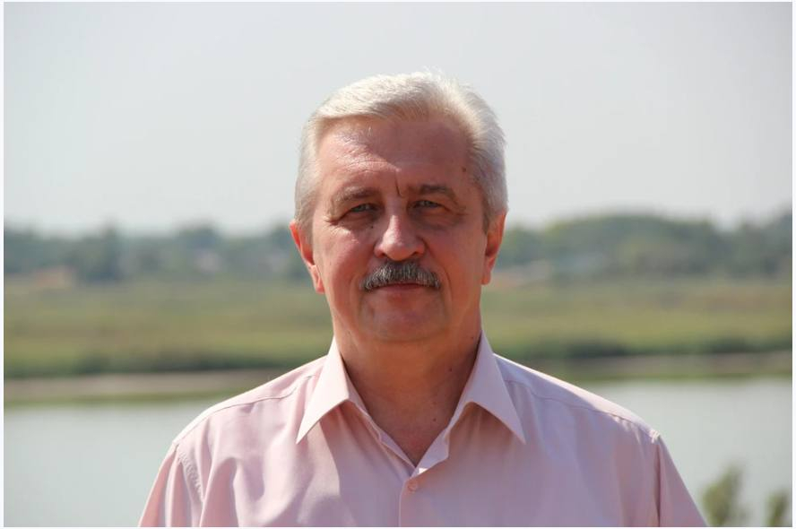 Лидер краснодарских коммунистов Николай Осадчий отмечает 65-летний юбилей