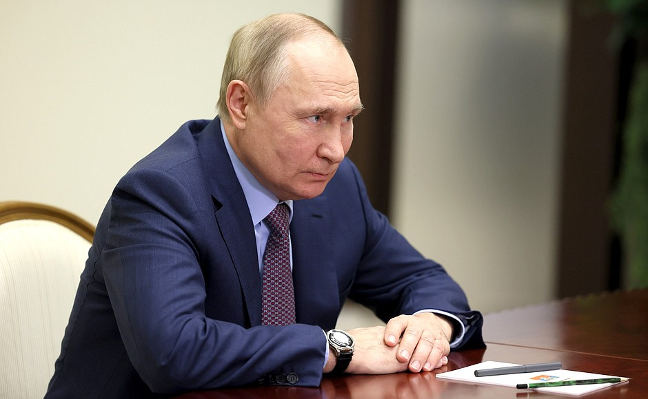 Владимир Путин подписал Указ о единовременной выплате военнослужащим в размере 195 тысяч рублей