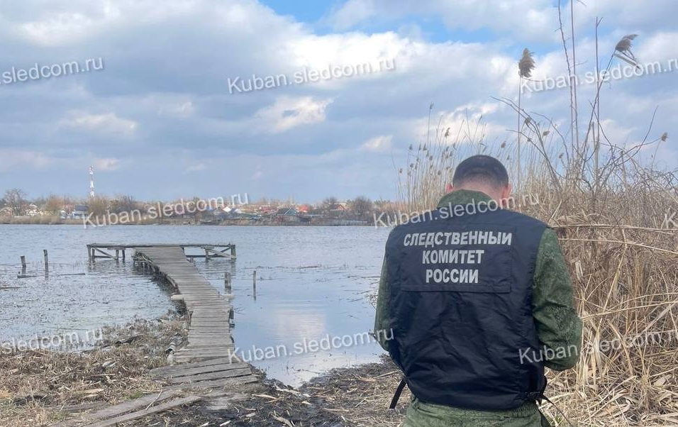 В Краснодарском крае утонул восьмилетний мальчик, плавая с другом на самодельной лодке