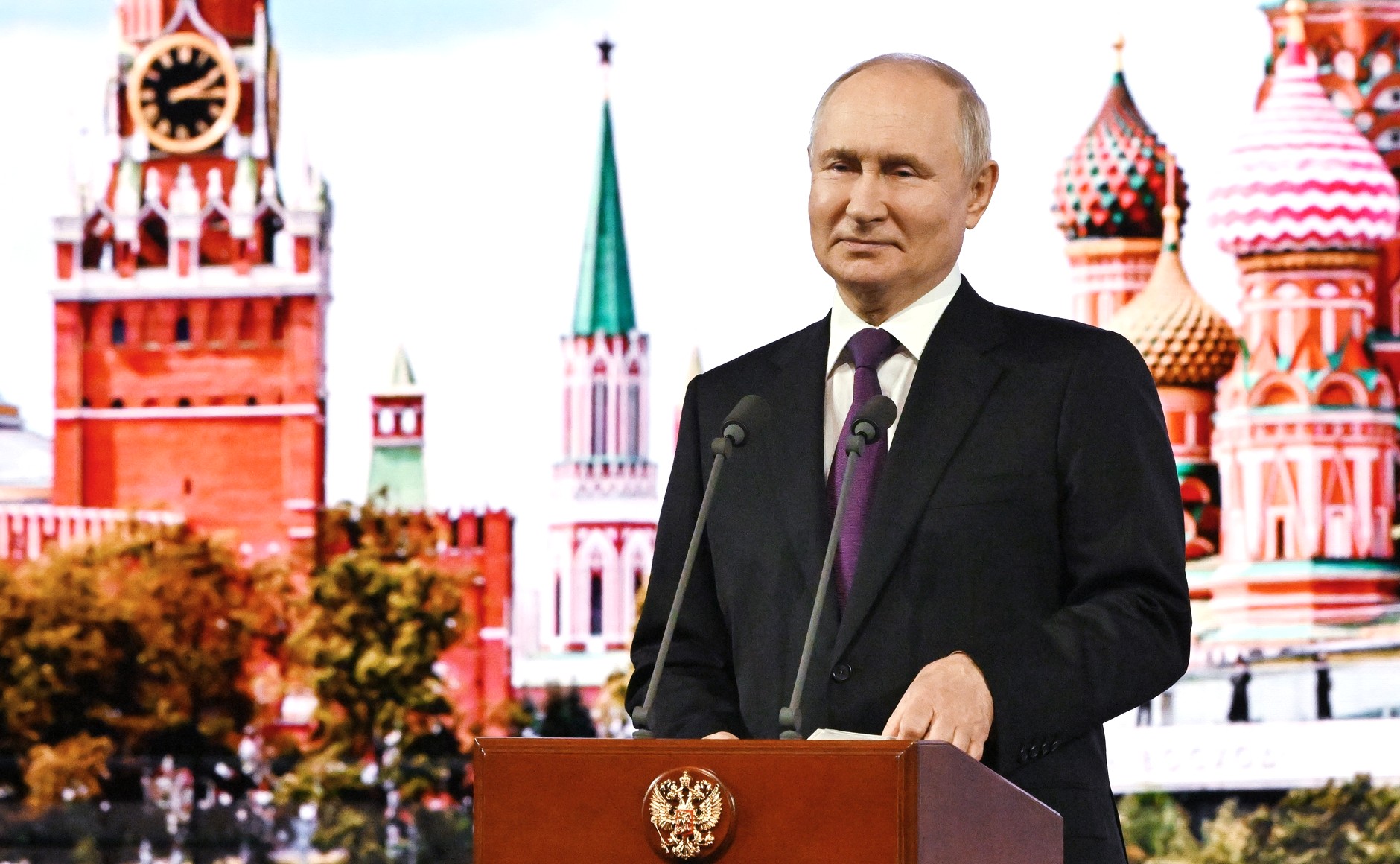 Голосовые поздравления с Днем рождения Светлане от Путина
